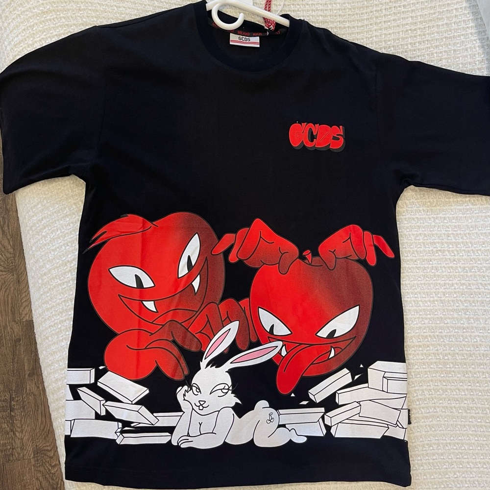Gcds brand new t shirt